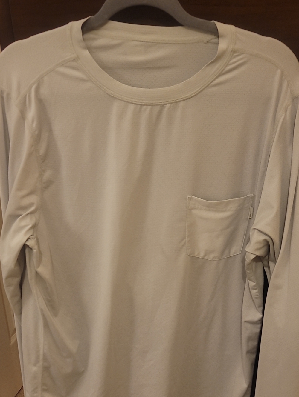 Mens Vuori Long-Sleeve Crew with Chest Pocket - Light Grey Size XL